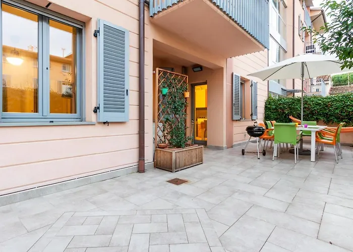 Guesthost - Colorful Boccaccio Apartment